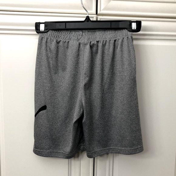 PUMA boys athletic shorts - Picture 5 of 6
